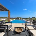 Blue Wave Villa